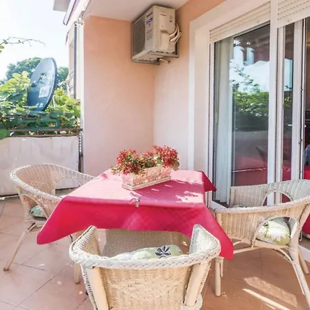 Garden Negras A4+1 For 5 Persons In - Porec * Kukci