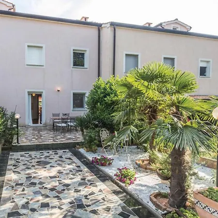 Garden Negras A4+1 For 5 Persons In - Porec Lejlighed