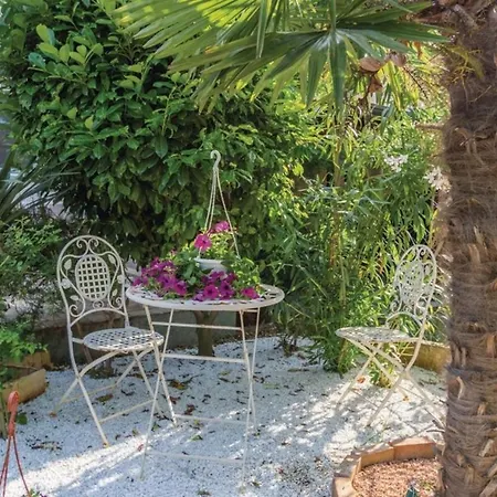 Garden Negras A4+1 For 5 Persons In - Porec Lejlighed