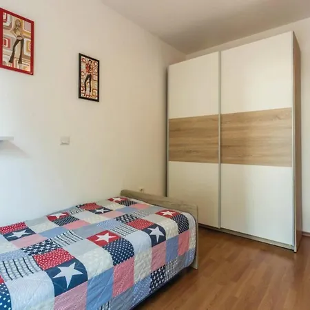 Garden Negras A4+1 For 5 Persons In - Porec